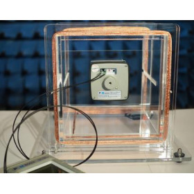 Helmholtz Coil - DC bis 30 MHz, 16 A Rated Current: EMC HLM-05